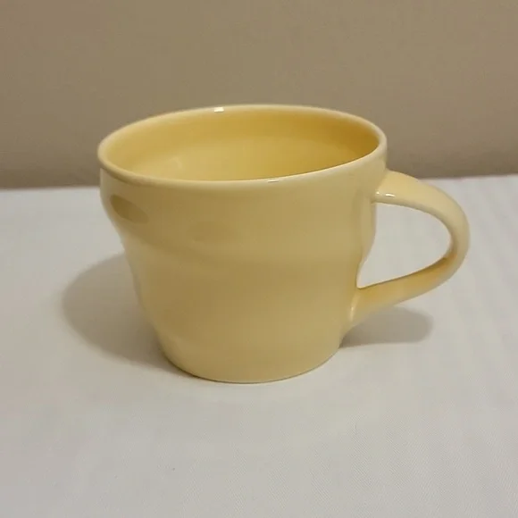 Starbucks 2014 Butter Yellow Swirl 12oz Coffee Mug